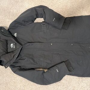 The North Face women’s Black artic parka